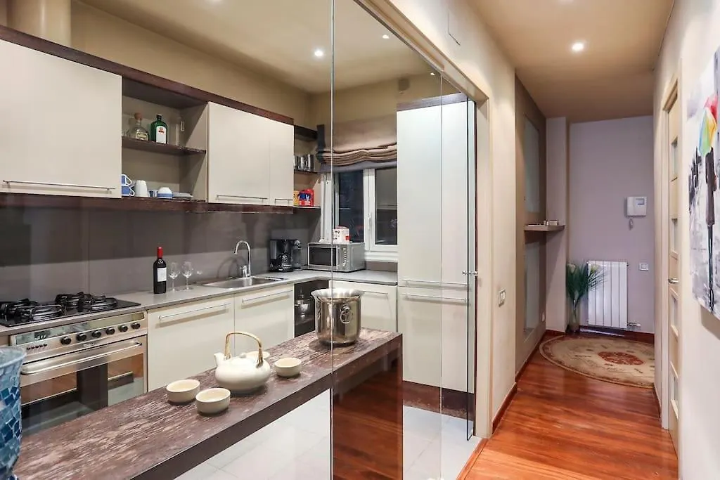 Canela Homes Barcelona Arago דירה